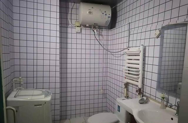 房型正气 非常开阳 楼层也佳 就等待你的到来 房型正气 非常开阳 楼层也佳 就等待你的到来